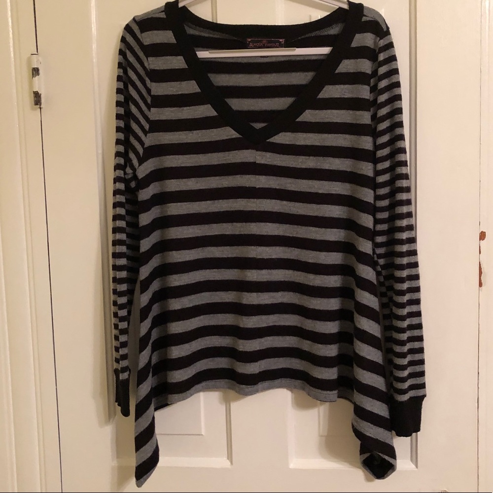 almost famous black and gray striped sweater